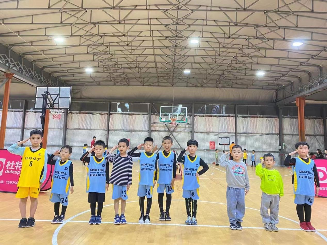 青春“籃”不住——杜特籃球錢江商城校區(qū)火熱招生中！