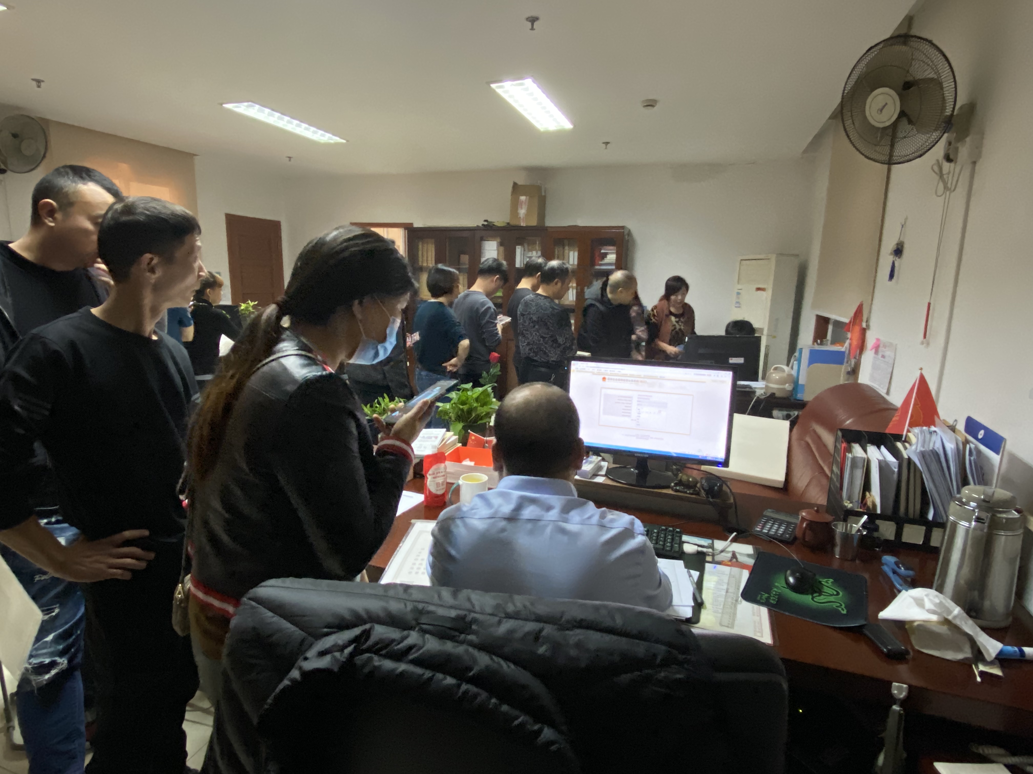 企業(yè)辦事零跑腿！快來綁定“浙江企業(yè)在線”