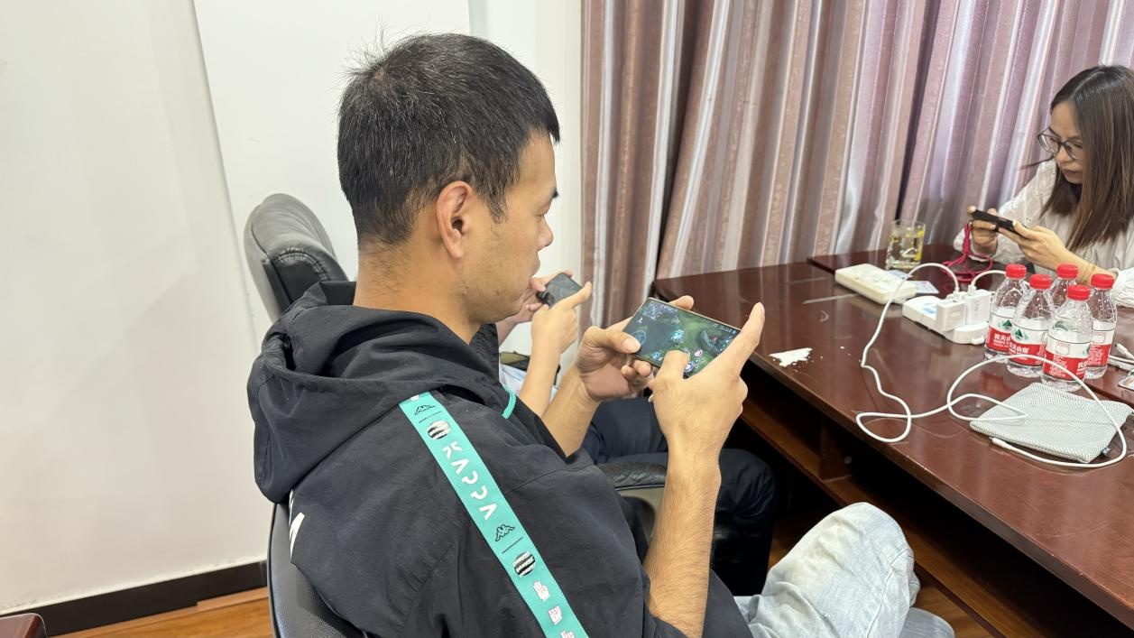 “強(qiáng)國復(fù)興有我 熱血逐夢電競”——錢江商城參加拱墅區(qū)第二屆職工運(yùn)動會電子競技大賽