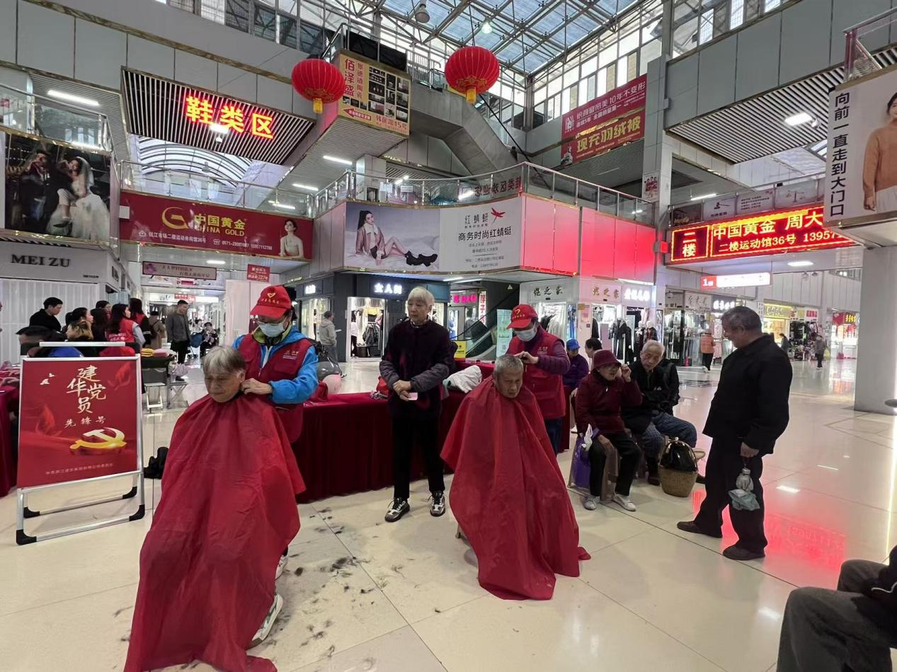 公益不打烊，情暖每月時(shí)光