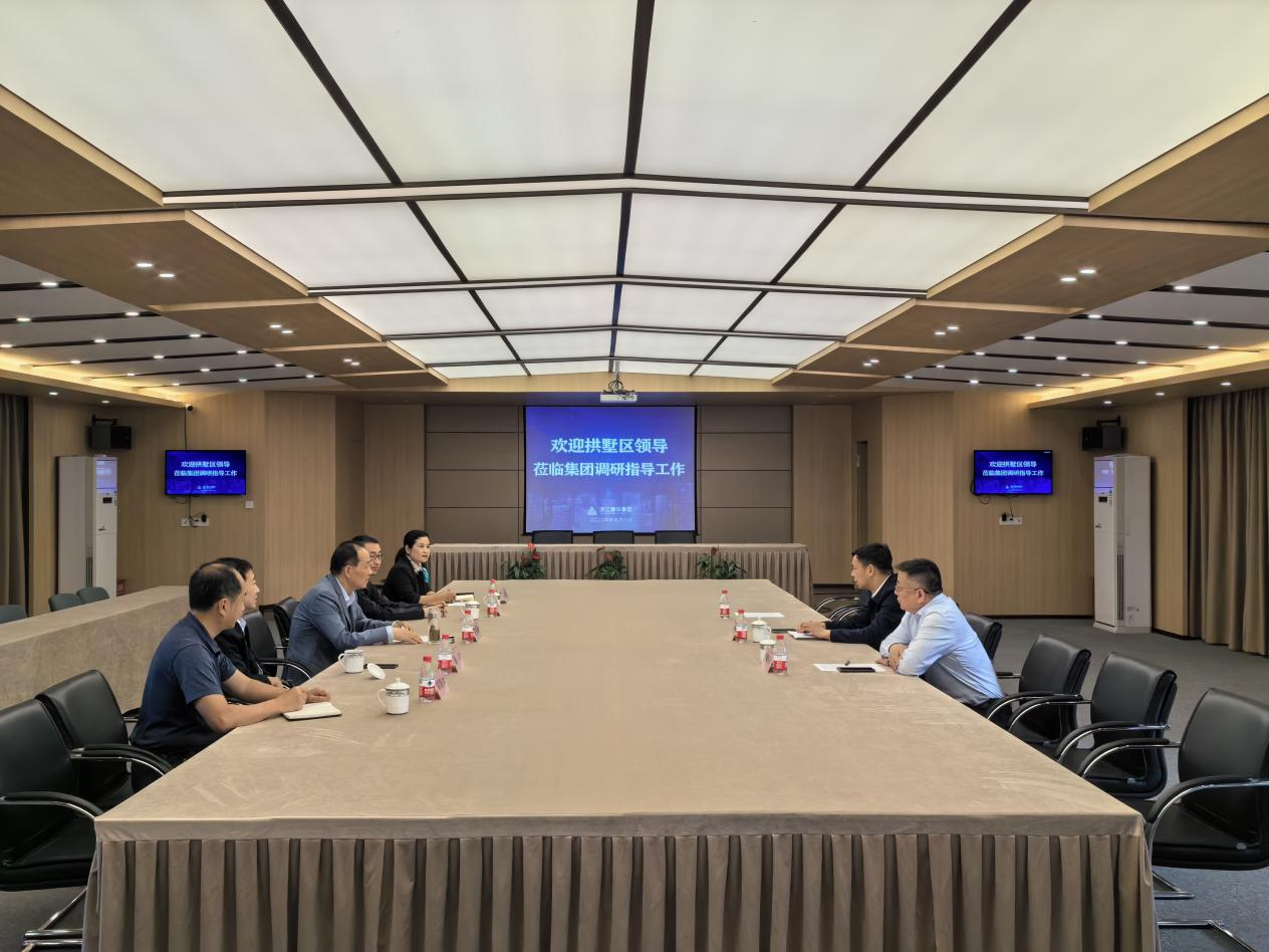 拱墅區(qū)區(qū)長(zhǎng)敖煜新調(diào)研浙江建華集團(tuán)，鼓勵(lì)龍頭企業(yè)持續(xù)發(fā)揮引領(lǐng)作用