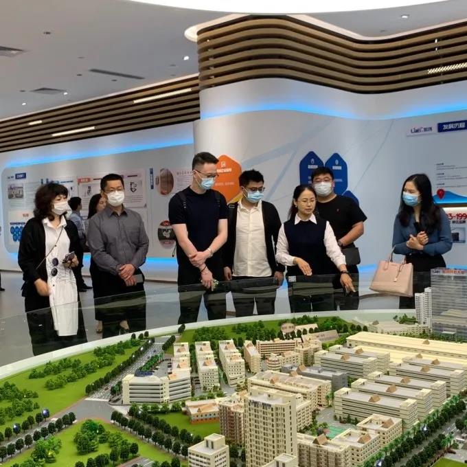 出訪2.jpg 出訪2.jpg